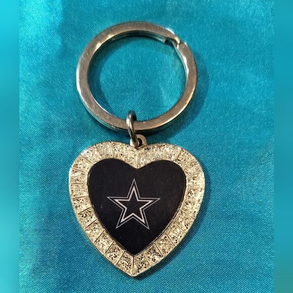 Dallas Cowboy heart keychain - Picture 5 of 7